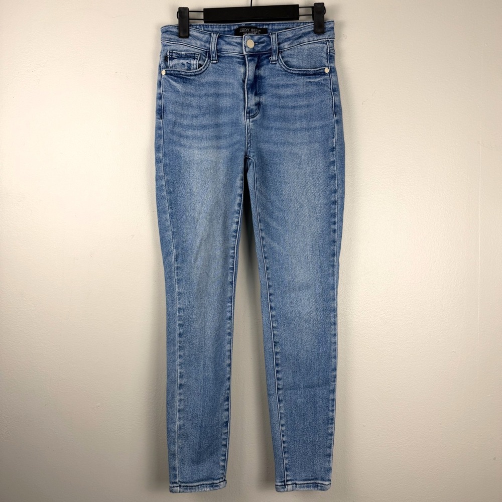 Judy Blue Jeans Women's 1/25 (26x26.5) Blue Denim Relaxed Fit Stretch Light Wash